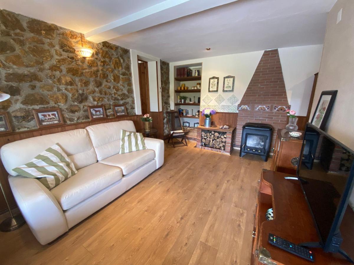 Villa Paraes Nava Zewnętrze zdjęcie